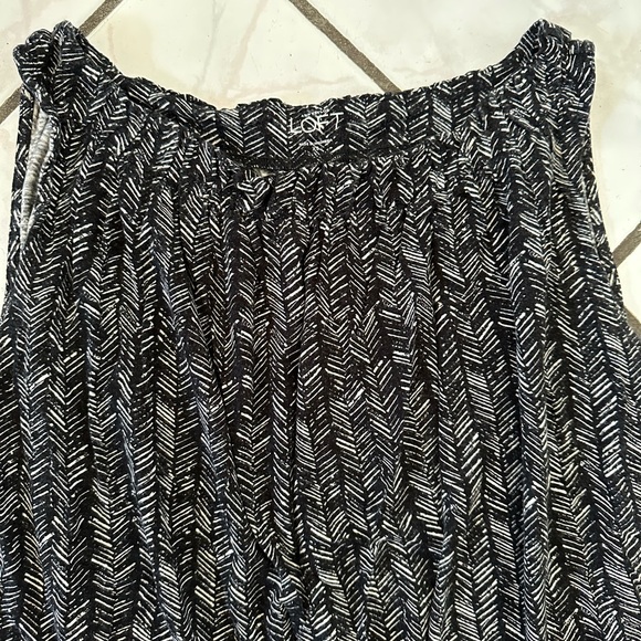 Ann taylor sleeveless top - Picture 3 of 3